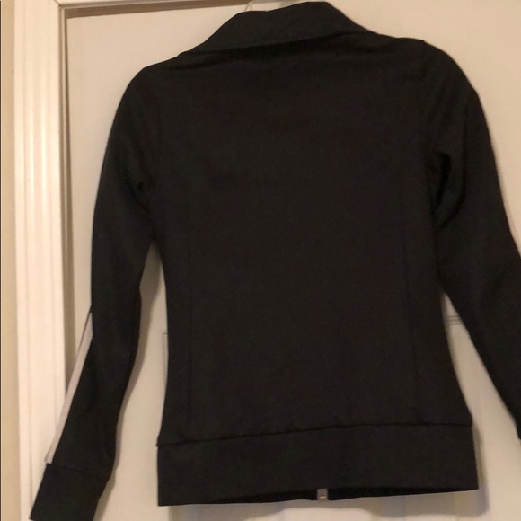 Adidas Sweater sz. S - Picture 5 of 5